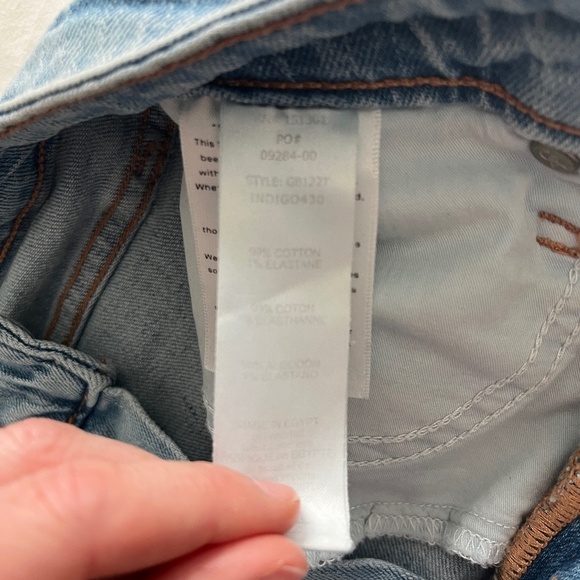 Good American Bombshell Denim Jean Short w/ Button Fly | Size 4/27 | Indigo Wash - Picture 10 of 10